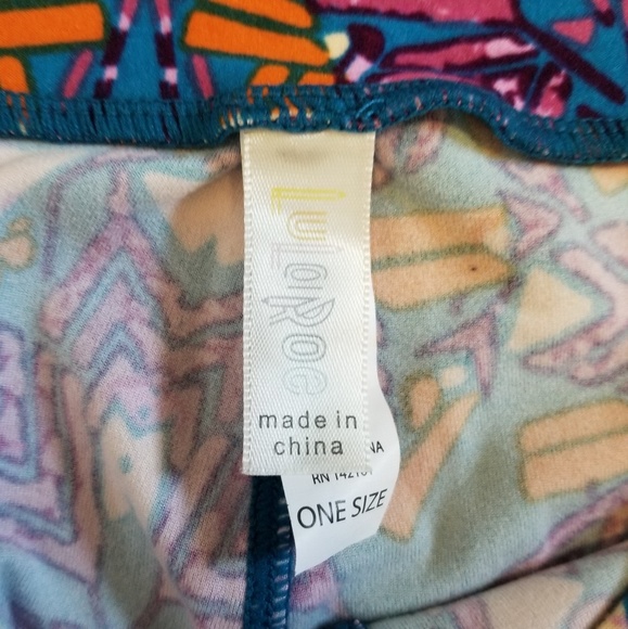 LULAROE LEGGINGS - Picture 5 of 6
